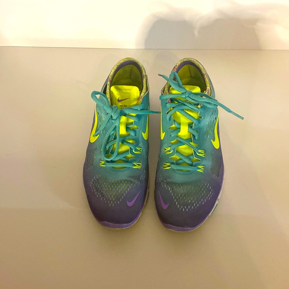 Nike Free TR Fit 4 Women’s Running Shoes 629832-301 Purple EASTER - US Size 8